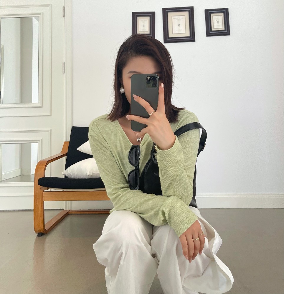 宽松显瘦正肩上衣