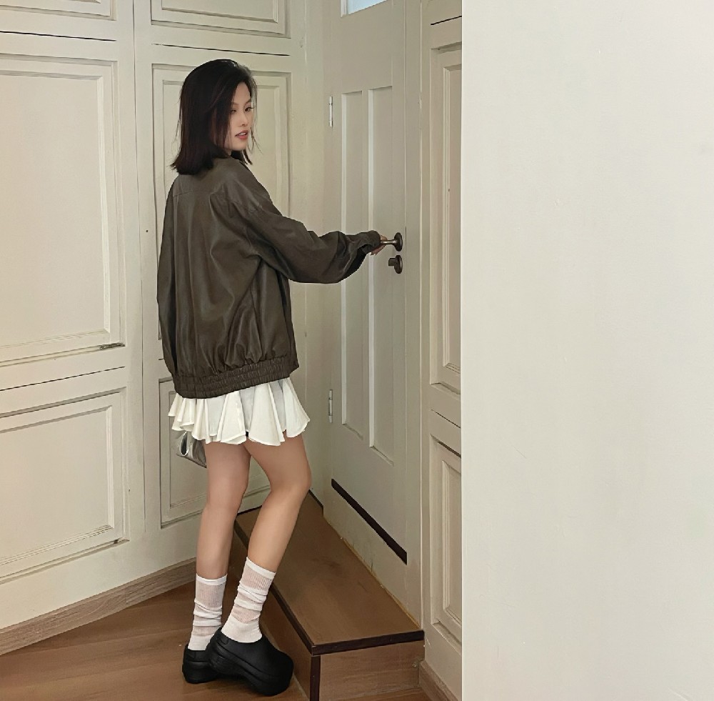 显瘦机车夹克外套