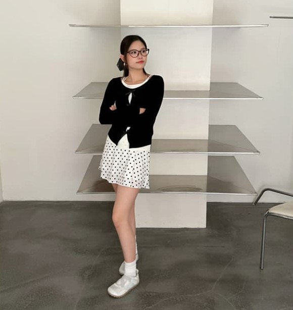 蝴蝶结假两件针织衫