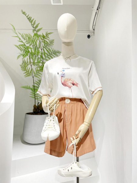 SLYCFZ十里洋场服装 这个夏天我就想穿简单点！