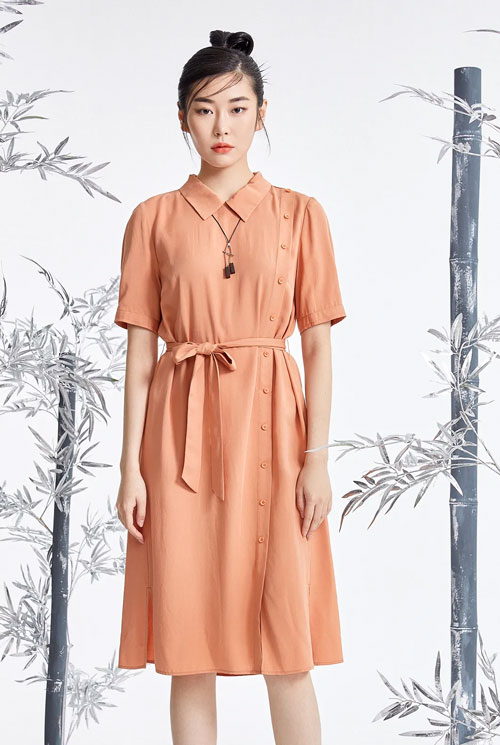 依伽依佳 轻盈又自在的仲夏假日旅行搭配