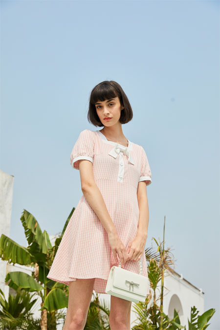 曈行夏日连衣裙 减龄显高懂女人!