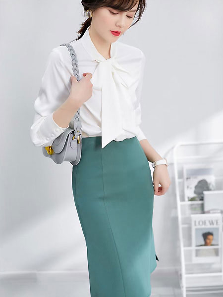 休闲职场穿搭 为工作日增添乐趣