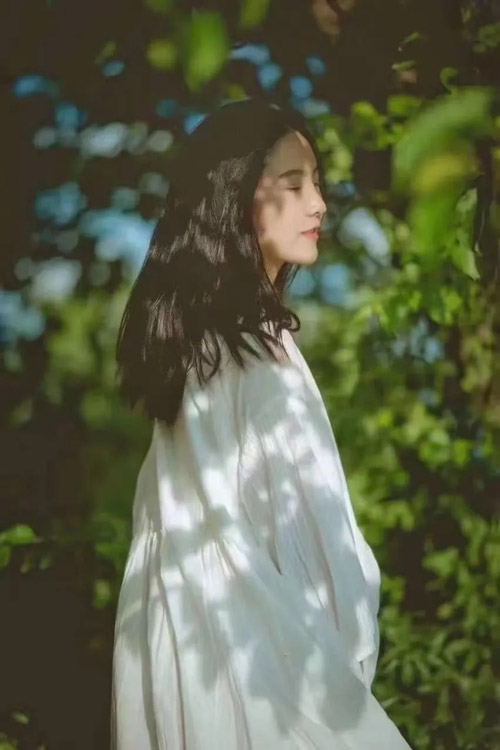 棉麻布衣特有的硬朗感 保留原生态气息