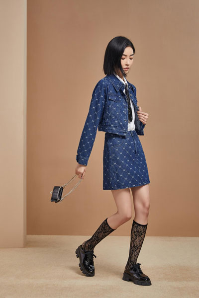 城市衣柜 和柔软相遇 赴一场秋天之约