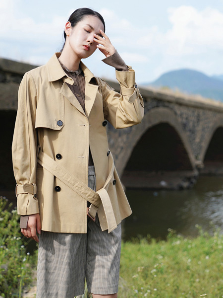 底色又签约一女神  选择好的品牌比个人努力更重要！